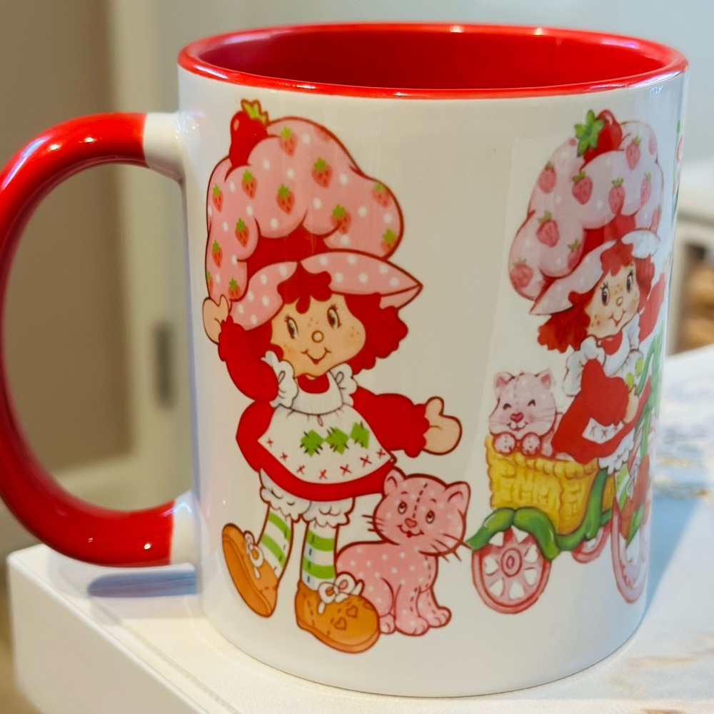 Strawberry Shortcake Red and White 11oz Mug